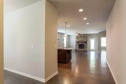 209 Chestnut Oak Pl, Durham, NC 27704 photo 4