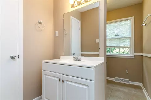 119 Bradley Cir, Durham, NC 27713 photo 17