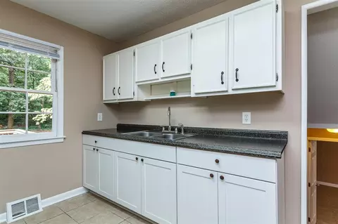 119 Bradley Cir, Durham, NC 27713 photo 9