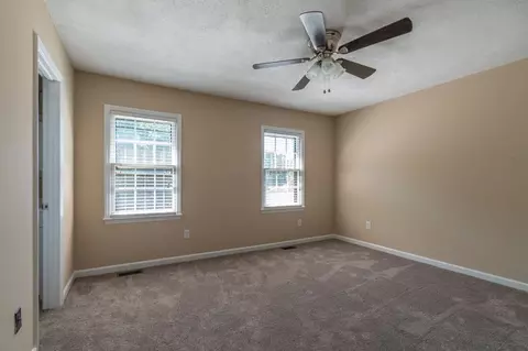 6235 Waterside Ln, Raleigh, NC 27613 photo 9