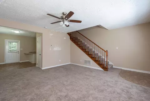 6235 Waterside Ln, Raleigh, NC 27613 photo 4