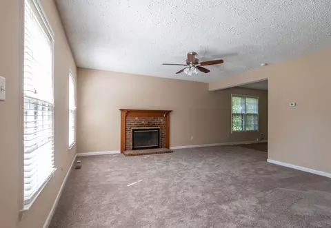 6235 Waterside Ln, Raleigh, NC 27613 photo 2
