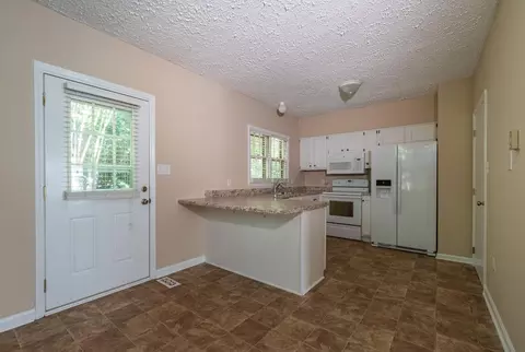 6235 Waterside Ln, Raleigh, NC 27613 photo 5