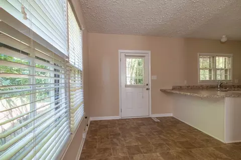 6235 Waterside Ln, Raleigh, NC 27613 photo 7