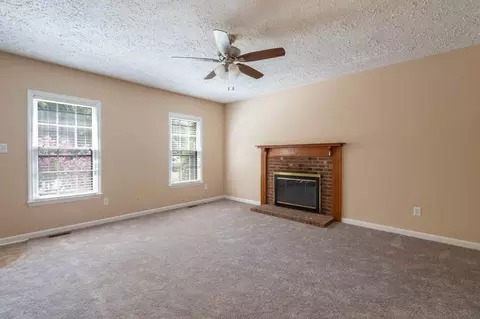 6235 Waterside Ln, Raleigh, NC 27613 photo 3