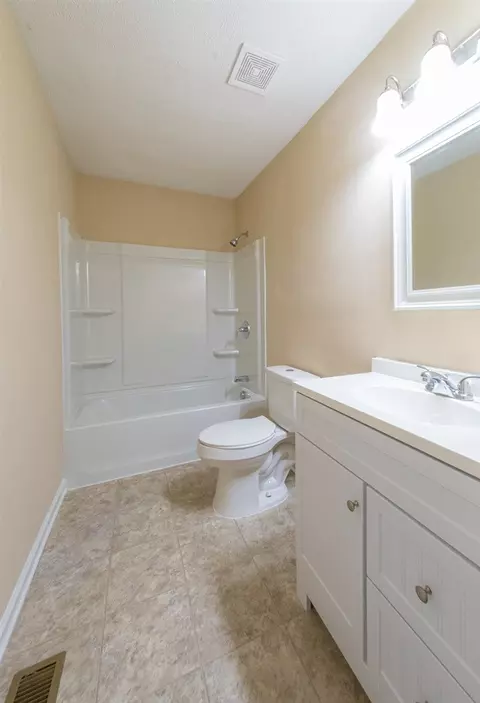 6235 Waterside Ln, Raleigh, NC 27613 photo 12