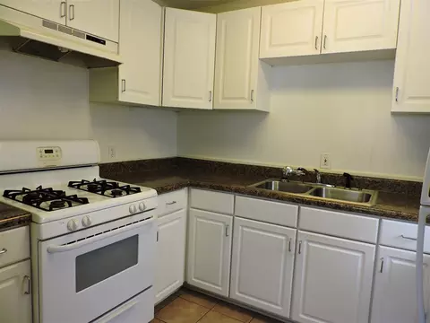 23 Plummer Pl, Durham, NC 27703 photo 4