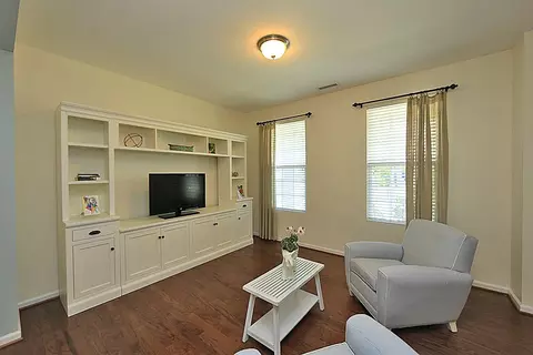 400 Glenview Ln, Durham, NC 27703 photo 4