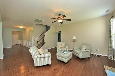 400 Glenview Ln, Durham, NC 27703 photo 12