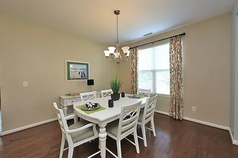 400 Glenview Ln, Durham, NC 27703 photo 6