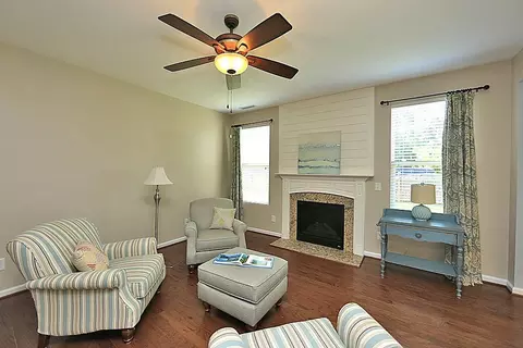 400 Glenview Ln, Durham, NC 27703 photo 13