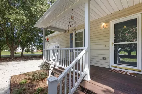 60 Honeycutt Rd, Willow Spring, NC 27592 photo 3
