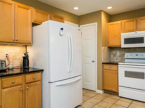 712 Averroe Dr, Apex, NC 27502 photo 7