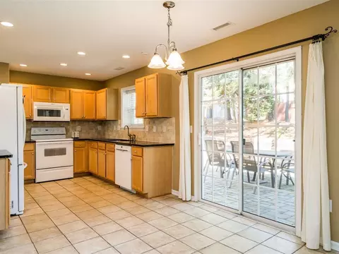 712 Averroe Dr, Apex, NC 27502 photo 10