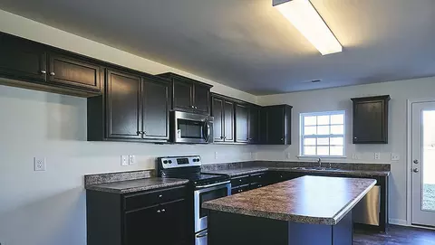 3904 Sabre Ln, Wilson, NC 27896 photo 7
