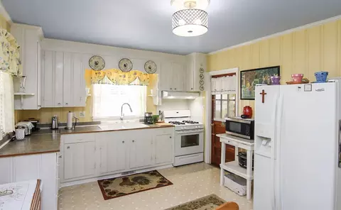 208 E Caroline Ave, Smithfield, NC 27577 photo 13