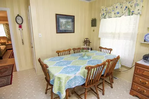208 E Caroline Ave, Smithfield, NC 27577 photo 10