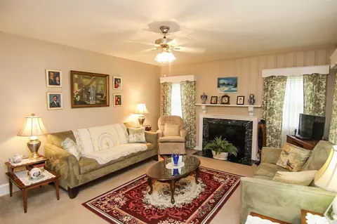 208 E Caroline Ave, Smithfield, NC 27577 photo 7