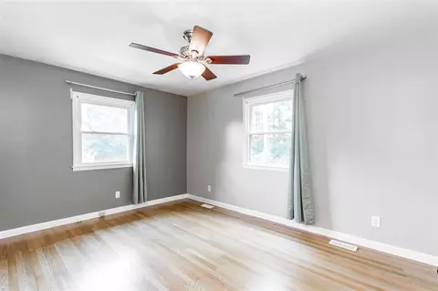 128 E Rowan, Raleigh, NC 27609 photo 13