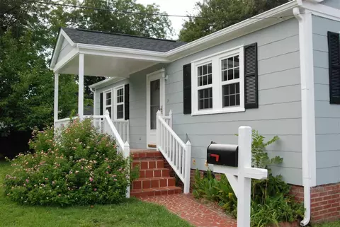 502 E J St, Erwin, NC 28339 photo 4