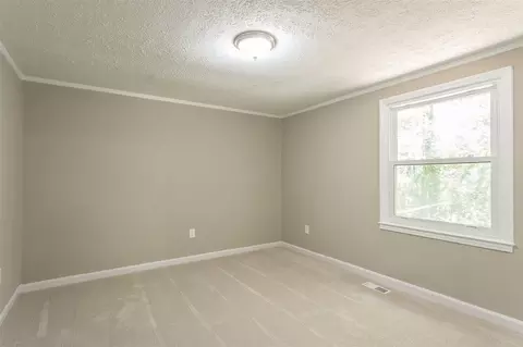 2924 Dearborn Dr, Durham, NC 27704 photo 17
