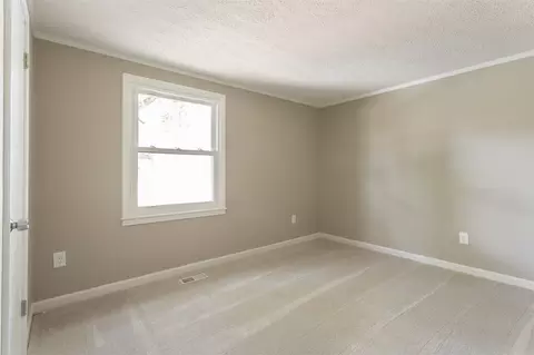 2924 Dearborn Dr, Durham, NC 27704 photo 16