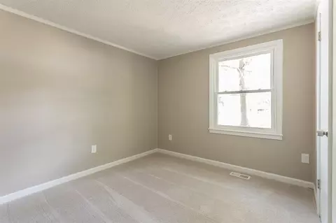 2924 Dearborn Dr, Durham, NC 27704 photo 14