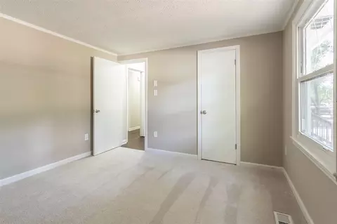 2924 Dearborn Dr, Durham, NC 27704 photo 15