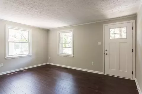 2924 Dearborn Dr, Durham, NC 27704 photo 4