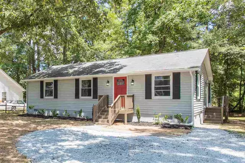 2924 Dearborn Dr, Durham, NC 27704 photo 2