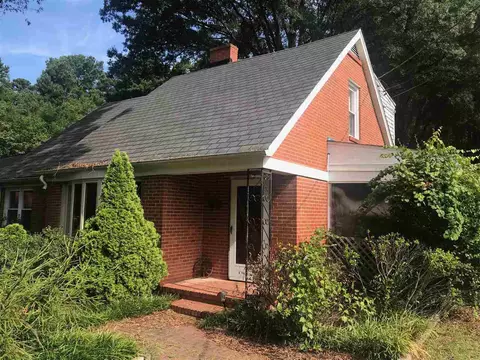 2516 Indian Trl, Durham, NC 27705 photo 1