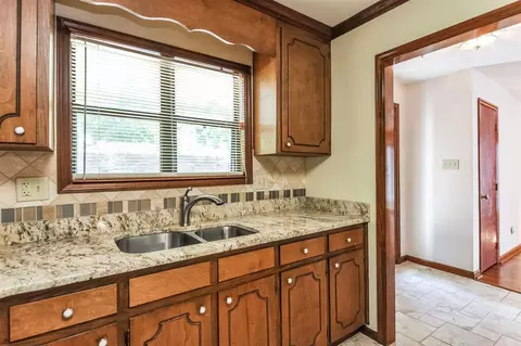 151 Clancy Cir, Cary, NC 27511 photo 11