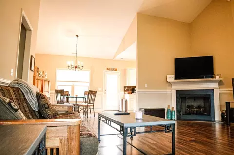 137 Creech Place Dr, Benson, NC 27504 photo 4