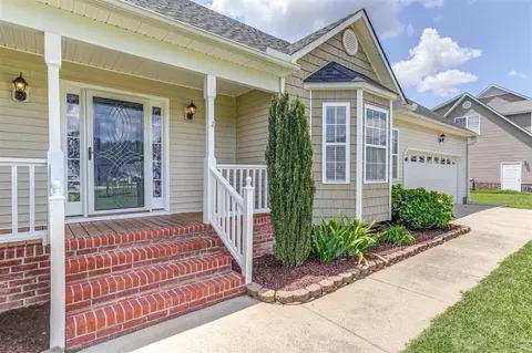 112 Lee Trace Dr, Smithfield, NC 27577 photo 2
