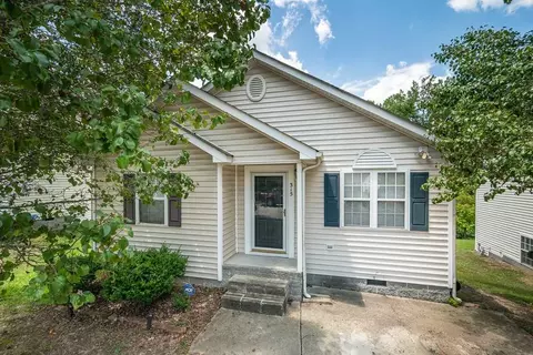 315 Gladstone Dr, Durham, NC 27703 photo 2