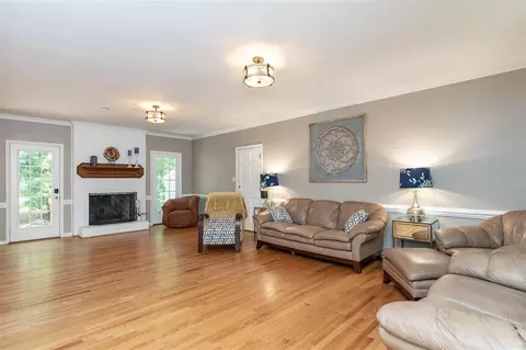 112 Cunningham Ct, Cary, NC 27511 photo 8