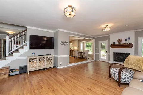 112 Cunningham Ct, Cary, NC 27511 photo 6