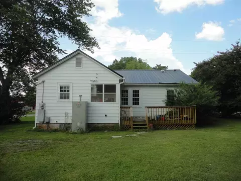 913 E Main St, Haw River, NC 27258 photo 10