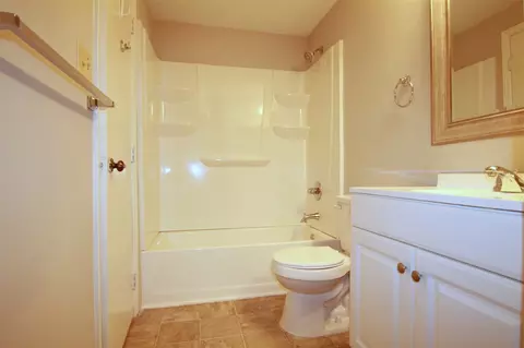 7242 Shellburne Dr, Raleigh, NC 27612 photo 7