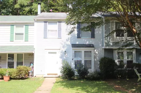 7242 Shellburne Dr, Raleigh, NC 27612 photo 1