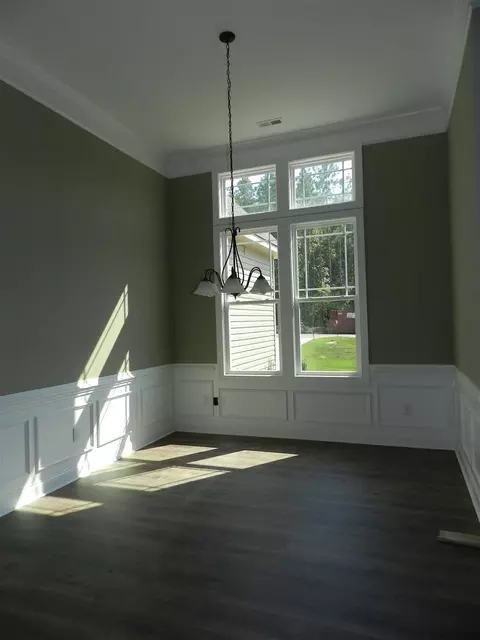 86 Flora Dr, Benson, NC 27504 photo 3