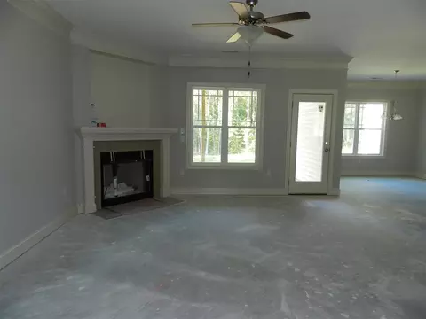 126 Flora Dr, Benson, NC 27504 photo 3
