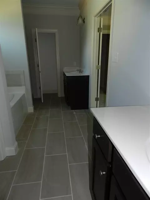 126 Flora Dr, Benson, NC 27504 photo 9
