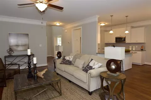 147 Flora Dr, Benson, NC 27504 photo 9