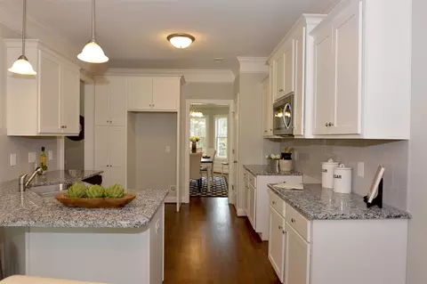 147 Flora Dr, Benson, NC 27504 photo 12