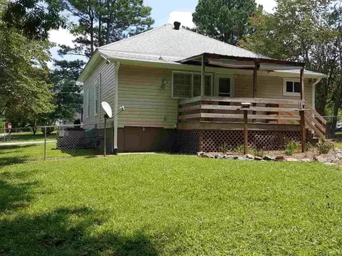 306 N 17th St, Erwin, NC 28339 photo 3
