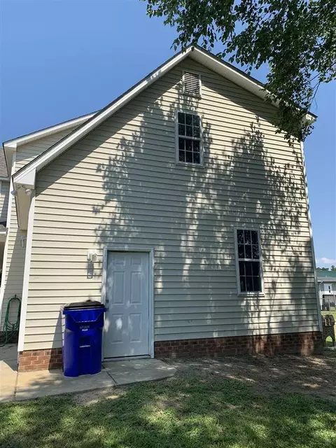 9 Virginia Ave, Benson, NC 27504 photo 5
