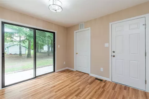 406 Barbour, Smithfield, NC 27577 photo 8