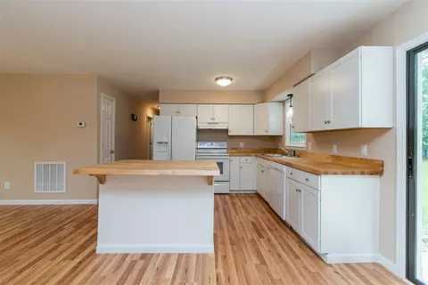 406 Barbour, Smithfield, NC 27577 photo 10