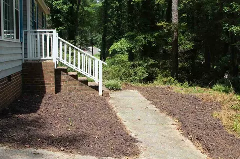 102 Halstead Cir, Garner, NC 27529 photo 2